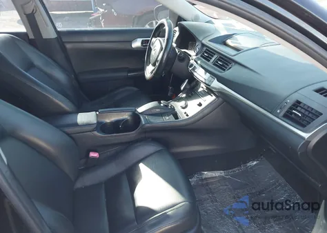 2013 Lexus Ct 200 z USA, uszkodzony, nr VIN JTHKD5BH2D2162976